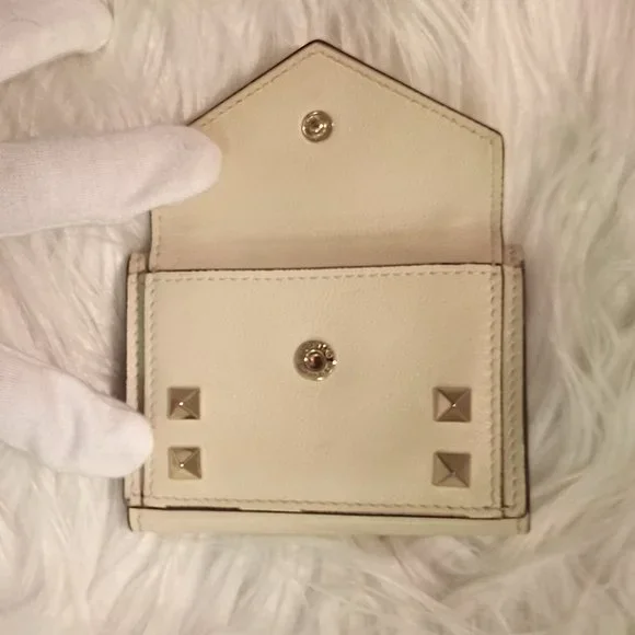 VGUC Valentino Garavani Rockstud Compact Wallet (w/ Auth, Care & RFID Cards) - Picture 7 of 12